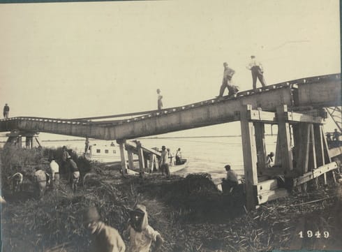 Vista del cruce del Ferrocarril de Santa fe sobre el rio Colastine. año 1929